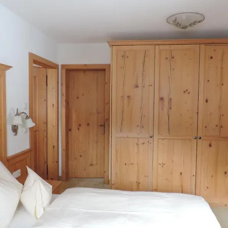 Hotel Hotel-garni Felsenhof Lech