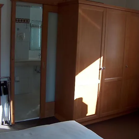 Hotel-garni Felsenhof Hotel