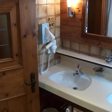 Hotel-garni Felsenhof Hotel