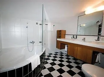 Hotel-garni Felsenhof Hotell 3*