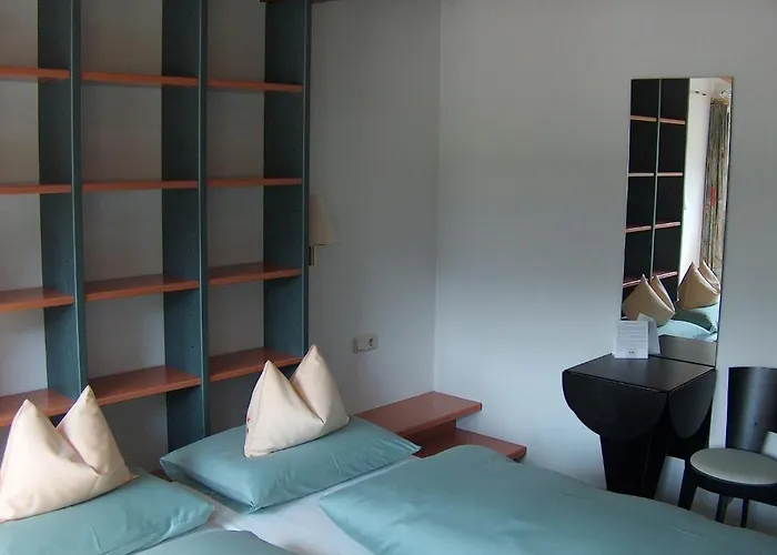 Hotel-garni Felsenhof 3*